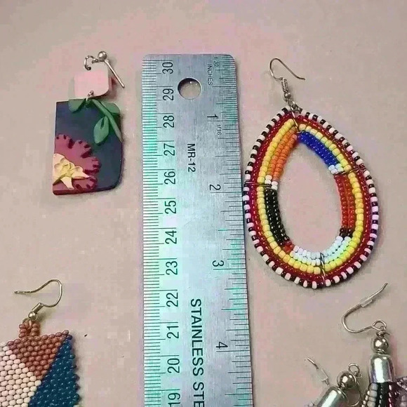 Beaded earrings bundle of 4 pairs of earrings - Picture 14 of 14